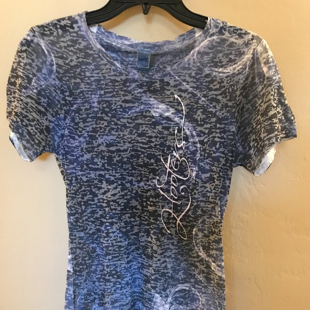 Hooters Women's Top